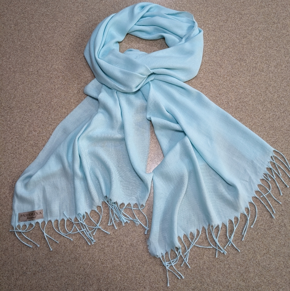 Pashima scarf